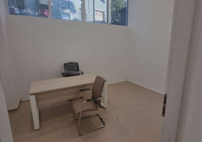 ambjenti biznesi me qera, 148 m2, rruga e Dibres