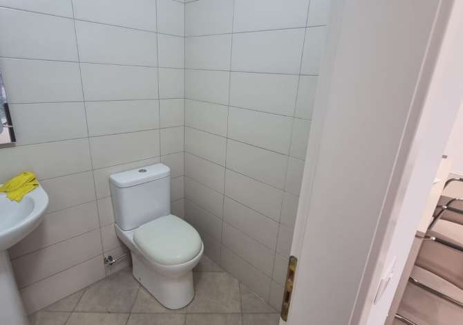 ambjenti biznesi me qera, 148 m2, rruga e Dibres