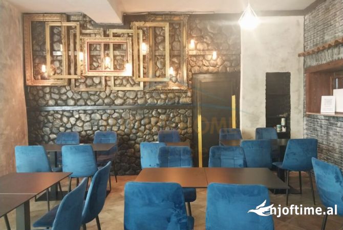 Ambiente Commerciale in Affitto 2+1 a Tirana - 2,000 Euro