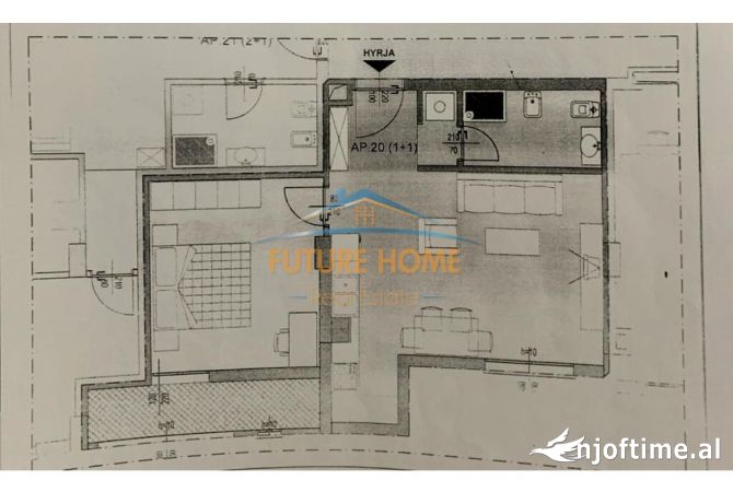 Ambiente Commerciale in Affitto 3+1 a Tirana - 620 Euro