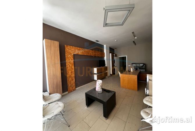 Ambient biznesi ne shitje 1+1 ne Tirane - 140,000 Euro