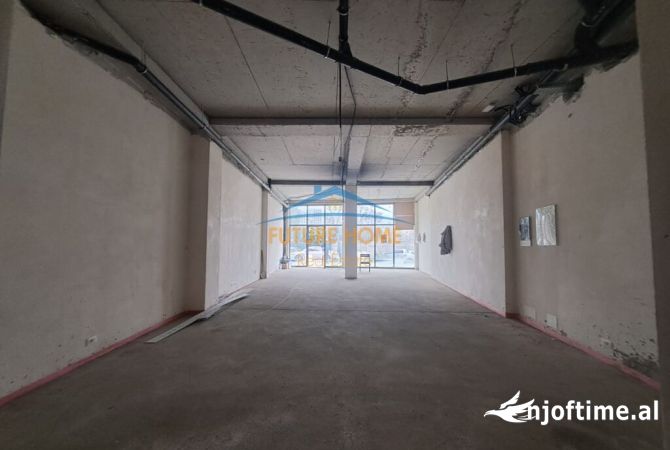 Disponojme per shitje njesi komerciale, Lake View Residence.