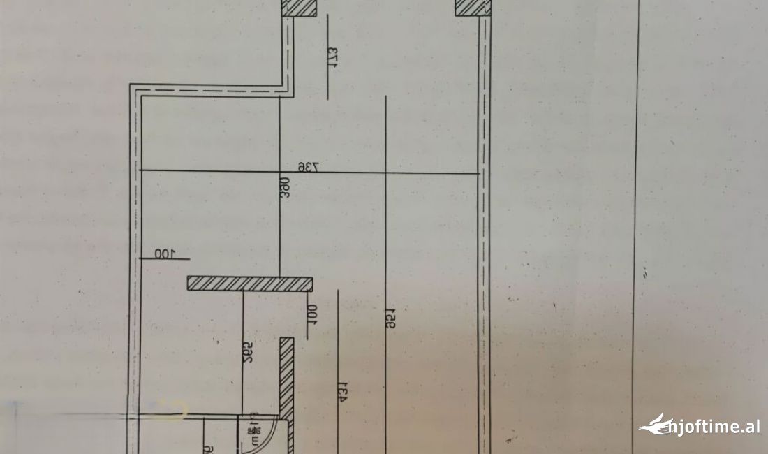 OKAZION / SHITET AMBIENT KOMERCIAL TE 21DHJETORI 150,000 Euro