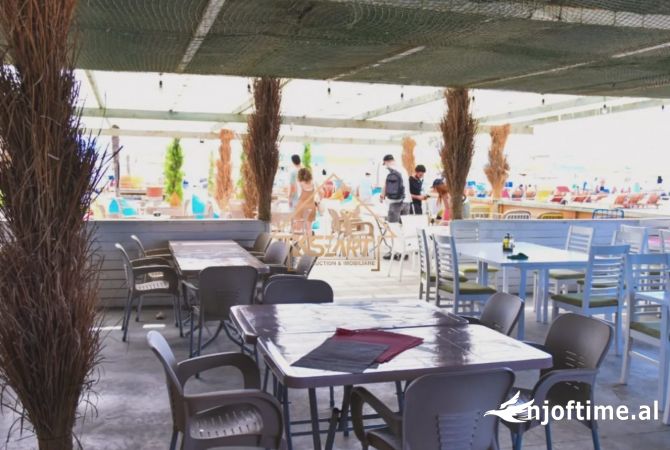 Ambiente Commerciale in Vendita 2+1 a Valona - 95,000 Euro