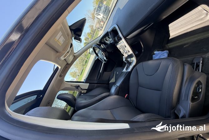 Auto in Vendita a Durazzo, Volvo, 2013 Benzine,Kambio Automatik Pagamento 9,500  Euro.