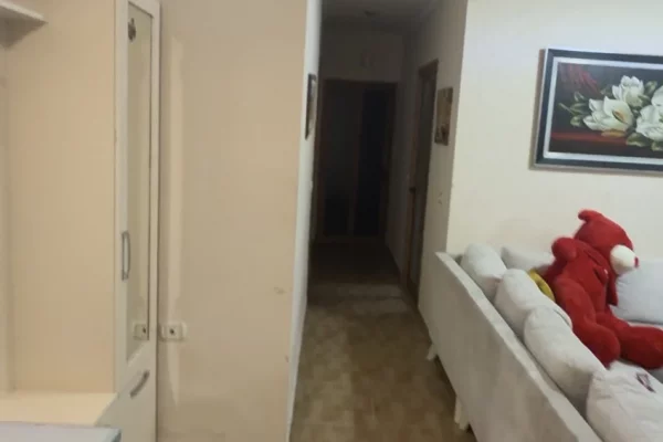 Shtepi me qera 2+1 ne Tirane - 125 Euro