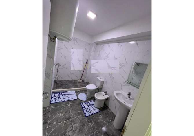 Jepet me Qera  Ky Super Apartament 2+1 ne Zonen e Freskut