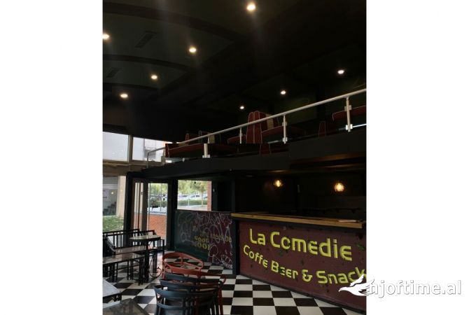 Ambiente Commerciale in Affitto 2+1 a Tirana - 1,600 Euro