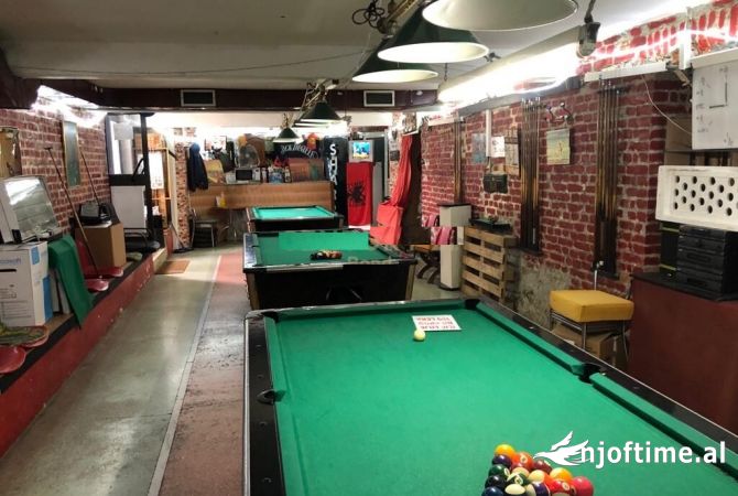 Ambiente Commerciale in Affitto 1+1 a Tirana - 1,500 Euro