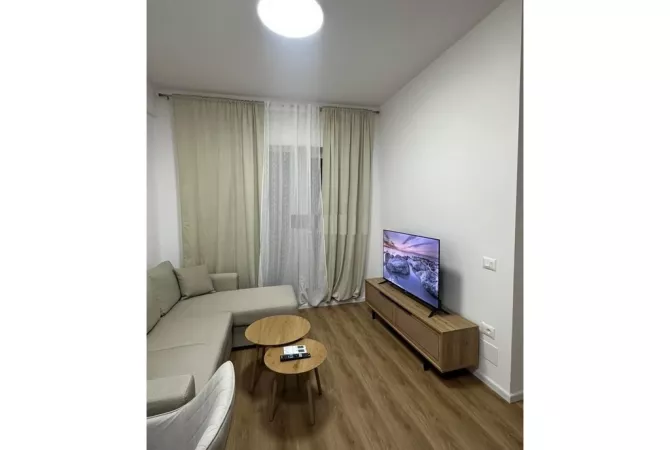 JAPIM ME QIRA APARTAMENT TEK KOMPLEKSI OXA!
