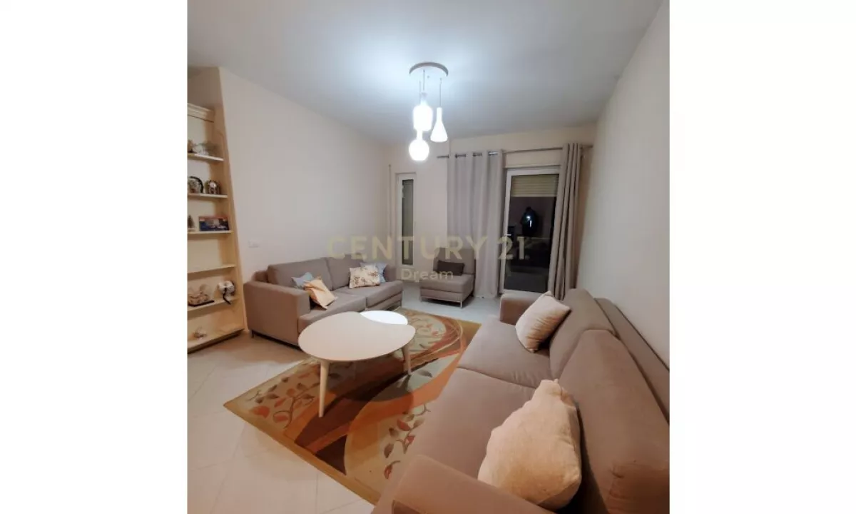 Shtepi me qera Apartament ne Tirane, 2+1, Mobilimi E mobiluar, Pagesa 430  Euro.