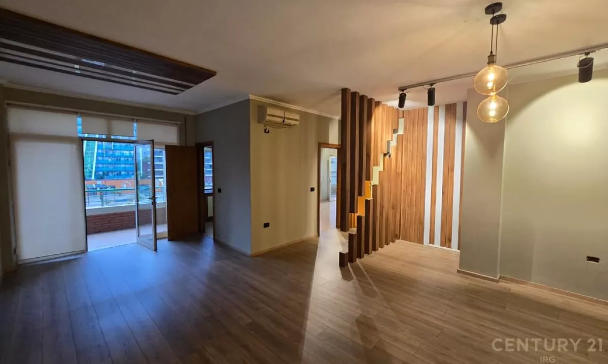 AMBIENT PER ZYRA +PARKIM PRANE AIR ALBANIA!