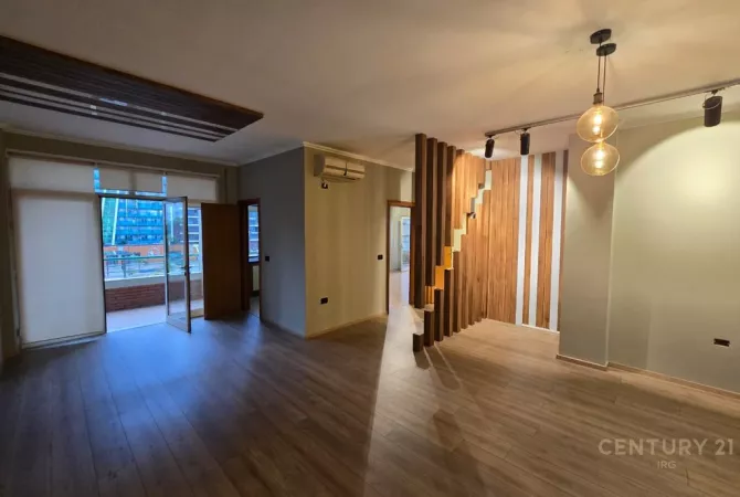 AMBIENT PER ZYRA +PARKIM PRANE AIR ALBANIA!