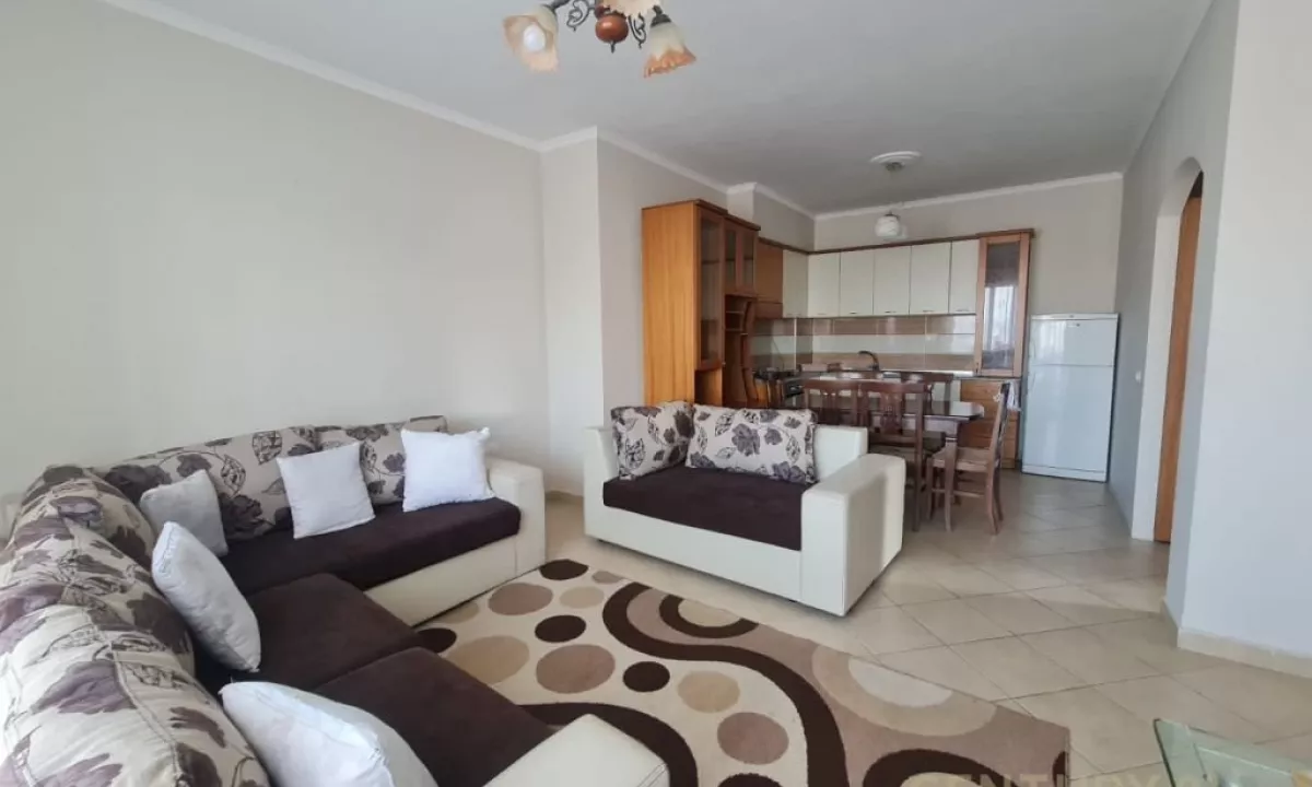 Shtepi me qera Apartament ne Tirane, 2+1, Mobilimi E mobiluar, Pagesa 350  Euro.