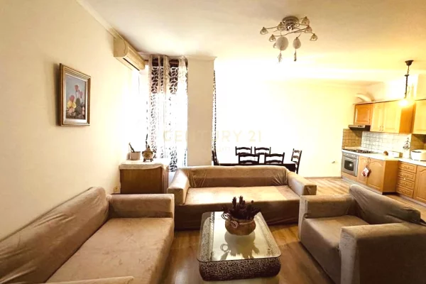 Shtepi me qera Apartament ne Tirane, 2+1, Mobilimi E mobiluar, Pagesa 500  Euro.