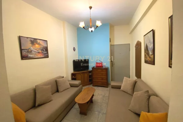Shtepi me qera Apartament ne Tirane, 1+1, Mobilimi E mobiluar, Pagesa 400  Euro.