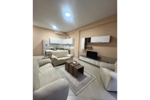 Shtepi me qera 1+1 ne Tirane - 420 Euro