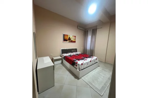 Shtepi me qera Apartament ne Tirane, 1+1, Mobilimi E mobiluar, Pagesa 420  Euro.