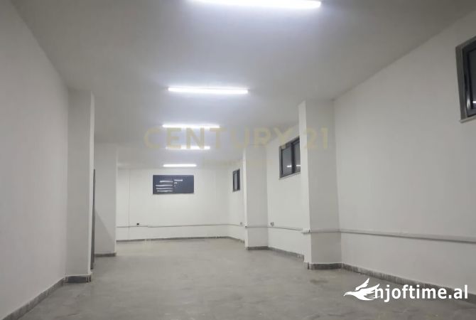 Business Property in Sale 3+1 in Tirana - 200,000 Euro