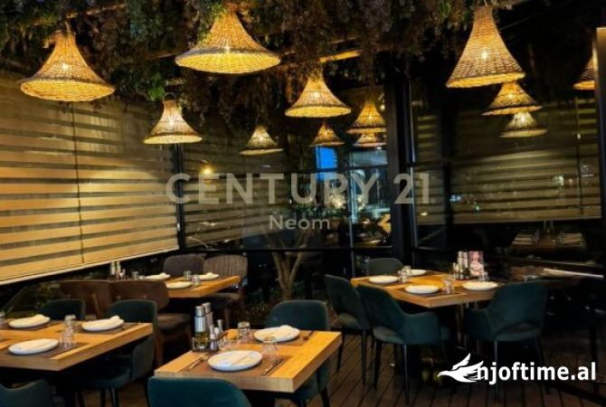 SHITET BAR-RESTORANT TEK MOZAIKU I TIRANES