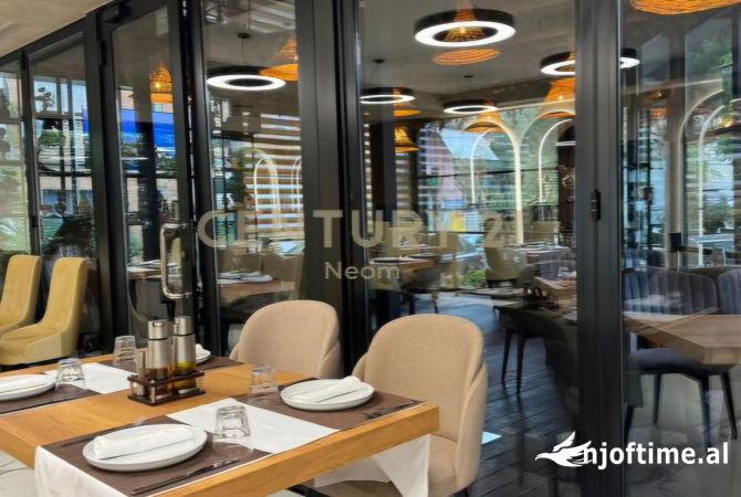 SHITET BAR-RESTORANT TEK MOZAIKU I TIRANES