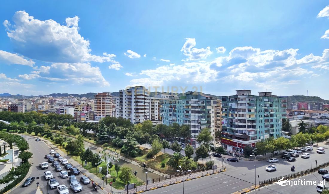 NJESI KOMERCIALE PER SHITJE PERBALLE KOMPLEKSIT DELIJORGJI