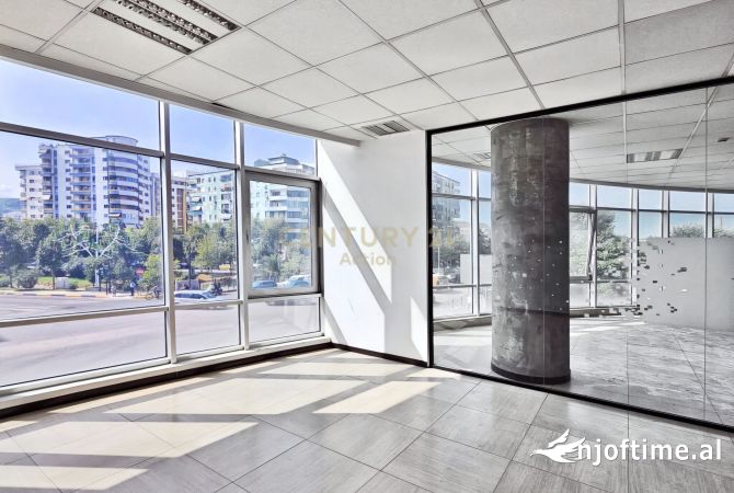 Business Property in Sale 3+1 in Tirana - 672,000 Euro