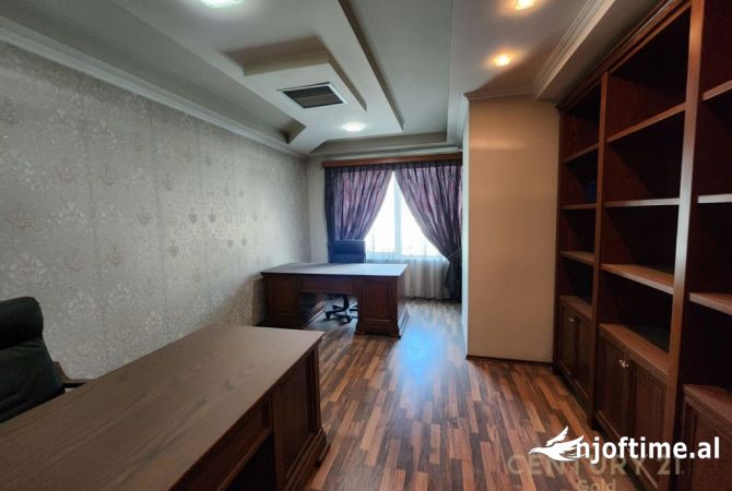 SHITET AMBIENT ZYRASH ME 2 POSTE PARKIMI TEK ZOGU I ZI