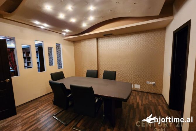 SHITET AMBIENT ZYRASH ME 2 POSTE PARKIMI TEK ZOGU I ZI