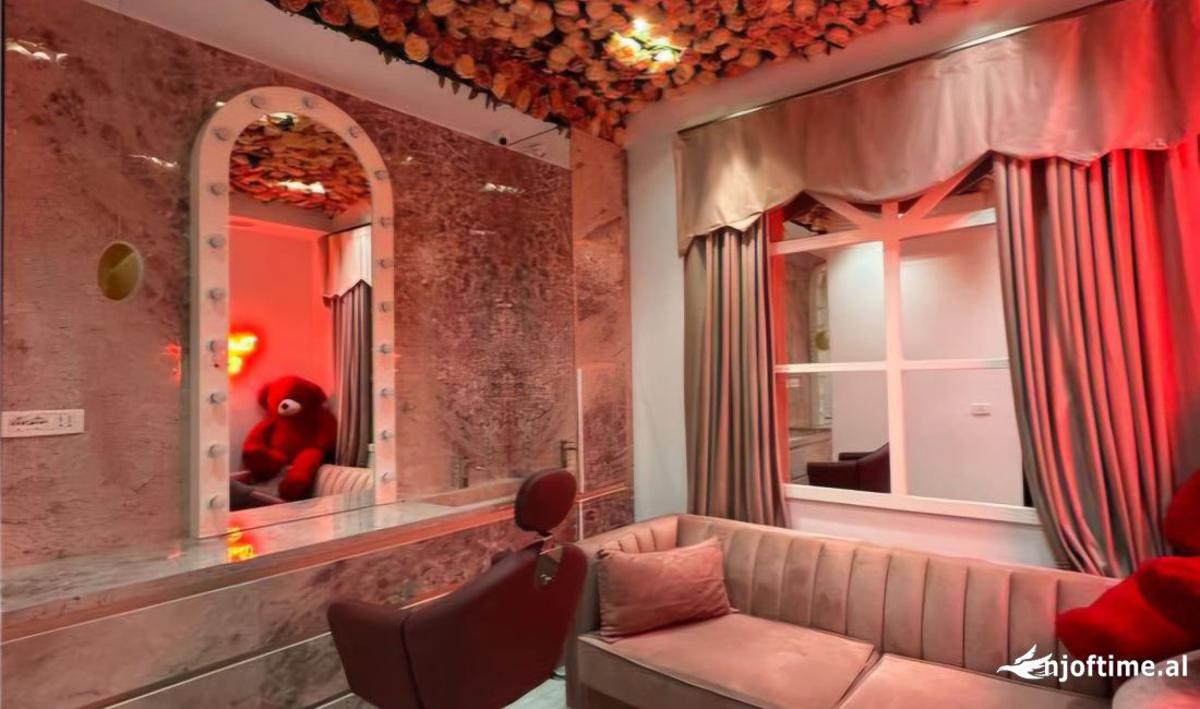 Shitet Biznes Parukeri & Estetike ne Rrugen e Kosovareve, Tirane!