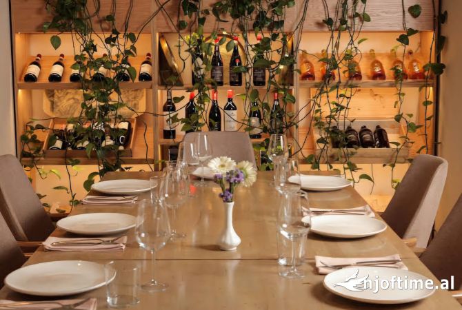 Business Property in Sale 2+1 in Tirana - 900,000 Euro