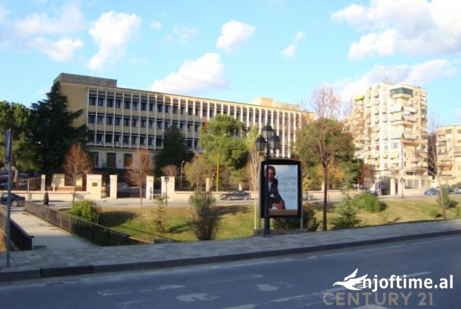 Business Property in Sale 2+1 in Tirana - 900,000 Euro
