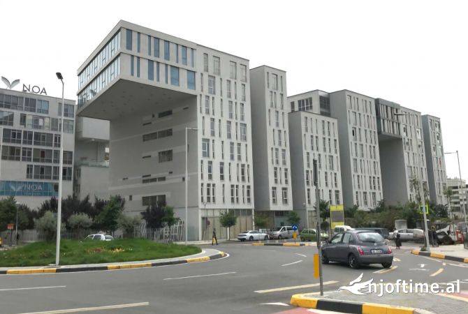 Ambiente Commerciale in Affitto 3+1 a Tirana - 700 Euro