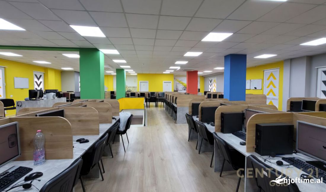 Zyre per Qira prane 9-Katesheve, Rruga e Dibres!