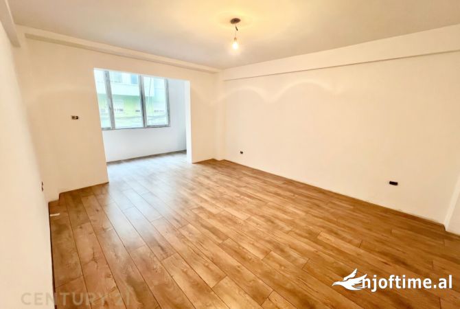 Ambienti per Qira prane Sheshit Wilson dhe Bllokut