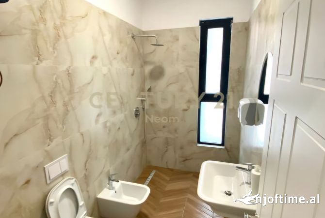 Zyre 2+1 per Qira ne Square 21, Rruga e Kavajes