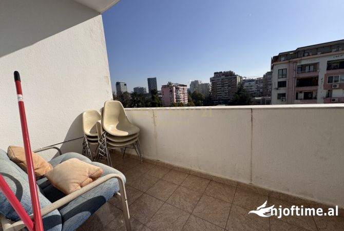 Ambient/Zyra per Qira ne Bllok