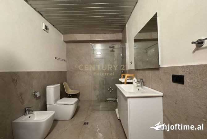 Ambient/Zyra per Qira ne Bllok