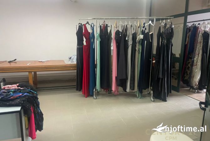 Ambient Komercial per Qira tek Ali Demi, 7,000 Euro/ muaj – 1,000 m2