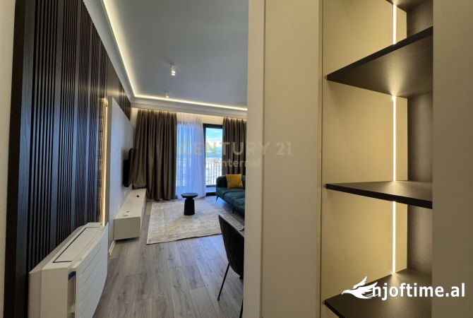 Appartamento in affitto a Tirana 2+1, Arredato