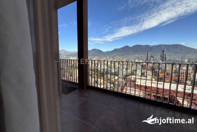 Appartamento in affitto a Tirana 2+1, Arredato