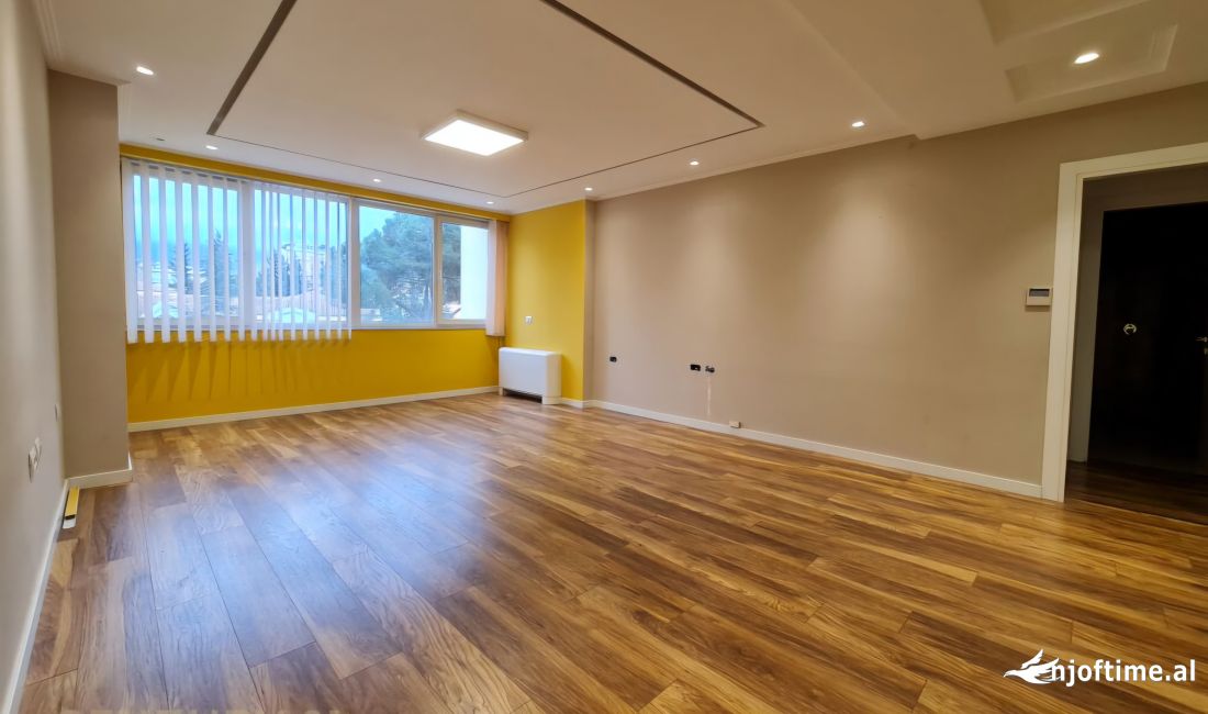 APARTAMENT PER ZYRA ME QIRA 3+1+2, RRUGA E ELBASANIT