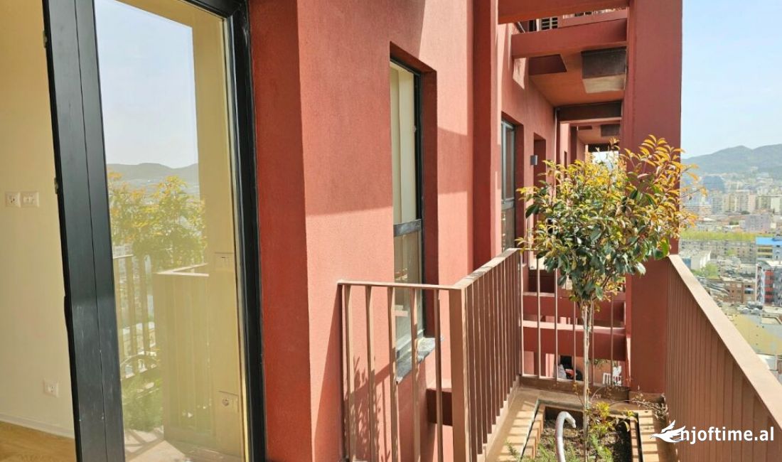 ZYRE PER QIRA NE TIRANA GARDEN BUILDING