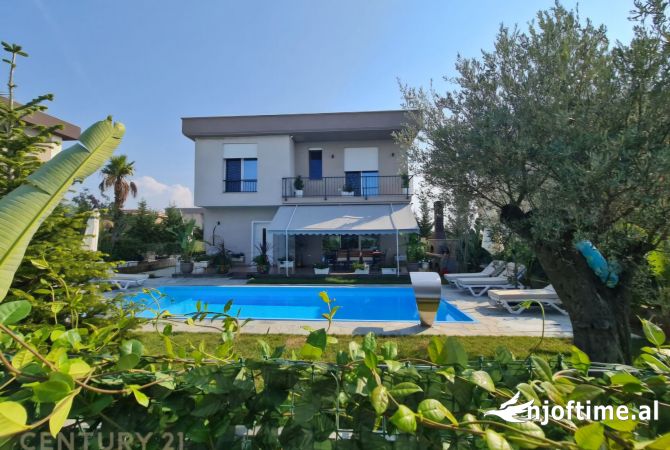 OKAZION- VILE ME PISHINE NE GJIRIN E LALZIT! OCCASION - VILLA WITH POOL IN LALZI BAY!