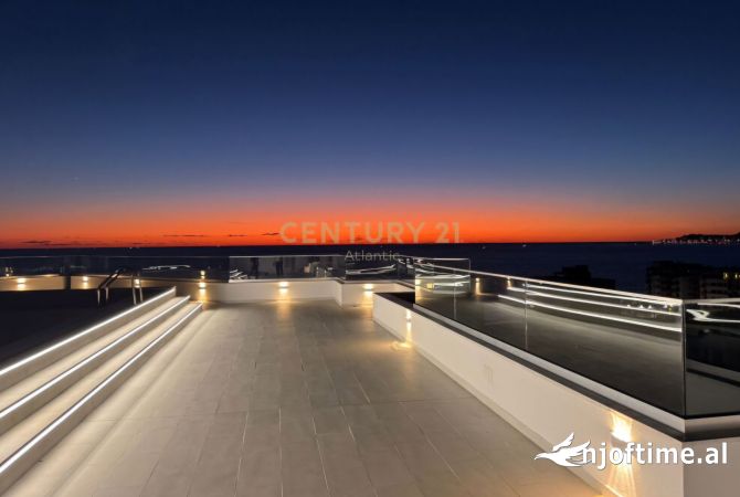 Ambiente Commerciale in Vendita 5+1 a Durazzo - 1,150,000 Euro