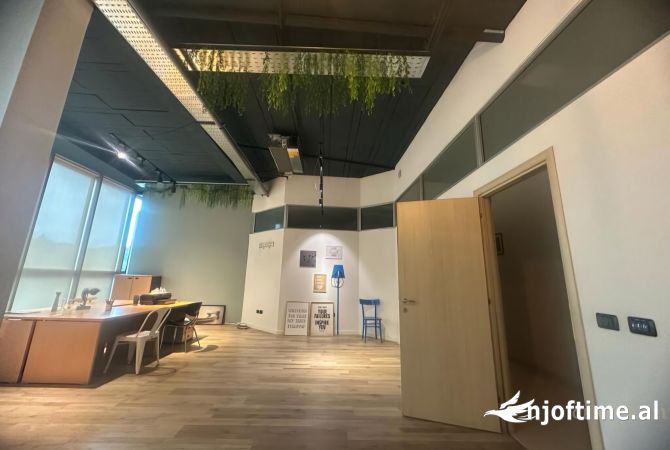 AMBIENT ZYRASH ME QIRA NE RRUGEN "SAMI FRASHERI", TIRANE OFFICE SPACE FOR RENT ON "SAMI FRASHERI" 