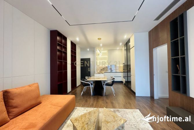 Appartamento in affitto a Tirana 3+1, Arredato
