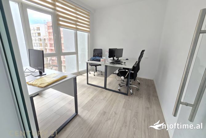 🏢 JAPIM ZYRE ME QIRA TEK KOMUNA E PARISIT, KIKA 2 | OFFICE FOR RENT AT KOMUNA E PARISIT, KIKA 2