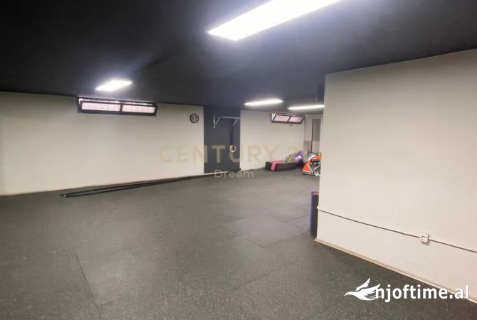 Ambient biznesi ne shitje 1+1 ne Tirane - 375,000 Euro