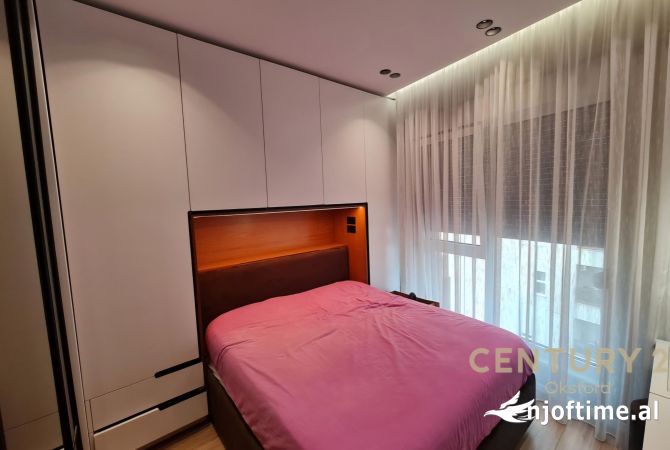 Appartamento in affitto a Tirana 2+1, Arredato
